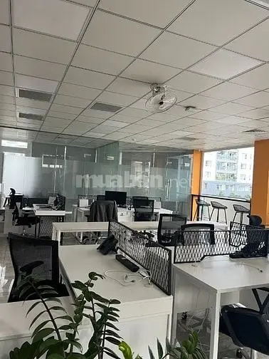 Cho Thuê Toàn Nhà Văn Phòng Góc 2 Mặt Tiền Khu Him Lam Q7