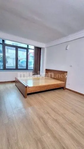 Chính Chủ Bán Chtt (Tầng 2) Phố Quỳnh Mai Giá 2,45 Tỷ, 65M2. 2N+Vs