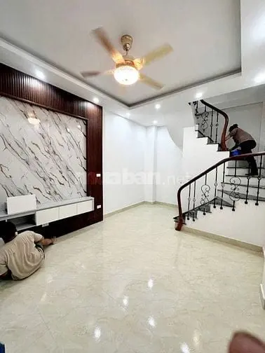 Hoàng Sâm - Cầu Giấy - Hàng Xóm Doanh Trại Quân Đội - Dân Trí Cao