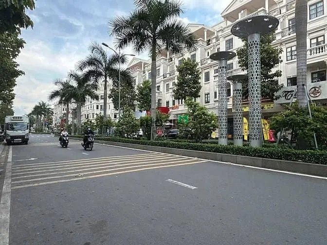 Bán Chdv 2 Tầng 16 Phòng Hẻm 350 Nguyễn Văn Lượng 150M2 Giái 16.9 Ty.