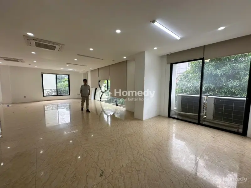 Cho Thuê Sàn Văn Phòng Lương Thế Vinh, Diện Tích 120 M2, Mặt Tiền Rộng 12M, Lô Góc Đẹp