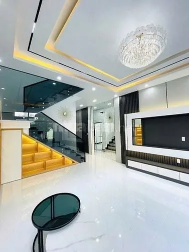 Ocb Thanh Lý Căn Nhà Cấp 4 Gác Lửng , Shr , Giá Tốt .