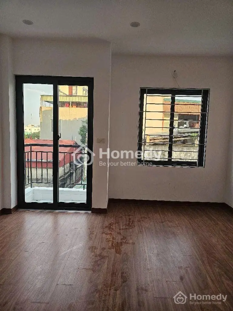 Bán Nhà Mới 5 Tầng – Dt 40M² – Chỉ 5.5 Tỷ Tại Yên Phú Liên Ninh