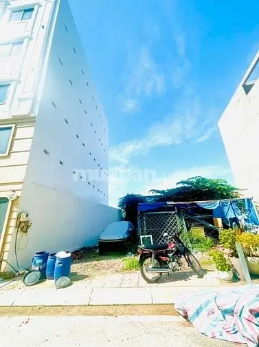 Bán 2 Lô Đất Bình Tân, Hẻm Xe Hơi, Gần Chợ, Full Thổ Cư, Sổ Hồng Gốc