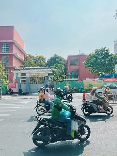 Bán Nhà Hxh 10M Đường Nguyễn Tri Phương Quận 10, 30M2, 4 Tầng Chỉ 7 Ỷ