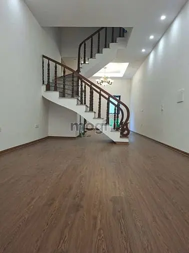 Giá H.iếm Phố Thanh Am 60M2- 4 Phòng Ngủ- 6.6 Tỷ, Dân Xây Chắc Chắn