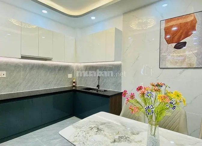 Cô Trang Kẹt Nợ Bán Nhà Đường Hồ Thị Kỷ Q10 52M2/4Ty250 - Hxh - 4 Tầng