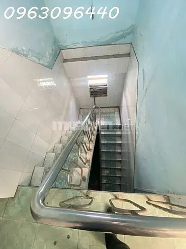 Bán Nhà Bùi Văn Ba Quận 7 – 72M² – Giá 6,7 Tỷ- Oto