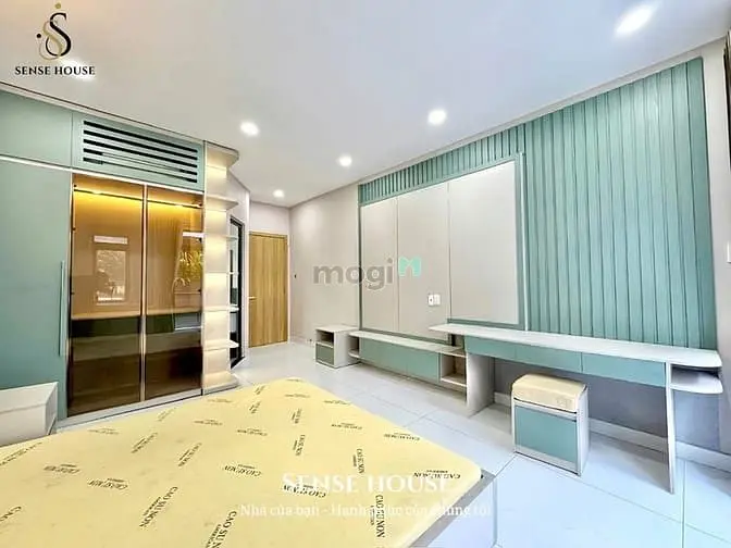 Cho Thuê Căn Hộ Mini Ban Công Ngay Vòng Xoay Dân Chủ