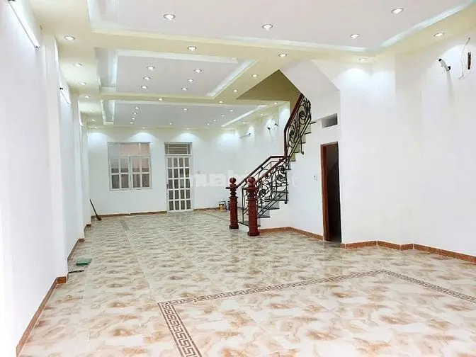 Cho Thuê Nhà Mặt Tiền Đường Phạm Văn Chí, Phường Bình Tên, (Quận 6 Cũ)