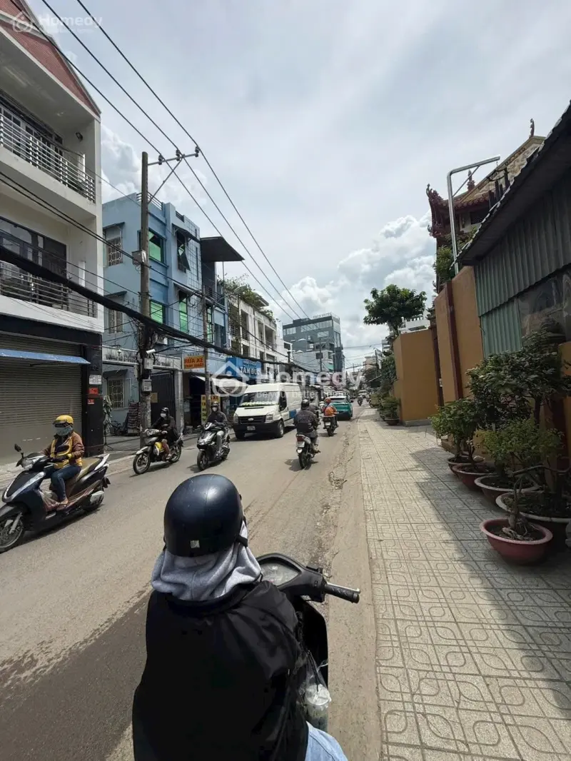Hàng Ngộp Bank – Mặt Tiền Đường Phường 11, Quận Gò Vấp