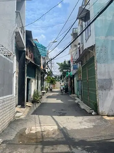 Nhà Chính Chủ Hẻm Xe Hơi Quay Đầu - Căn Góc Thoáng Mát Gò Vấp Giáp Bt
