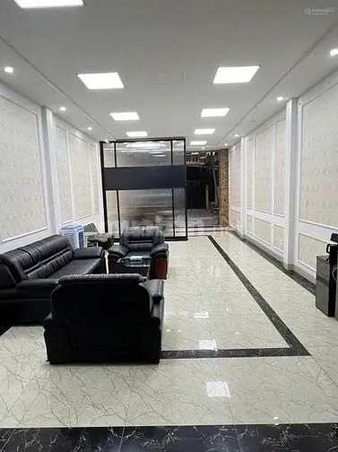 Còn Thơm Mùi Sơn-Có Thang Máy Mặt Tiền Số 58 Hoa Lan Phú Nhuận