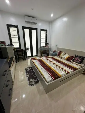 Hồ Tùng Mậu Cầu Giấy 30M2 5 Tầng Lô Góc Giá 8 Tỷ