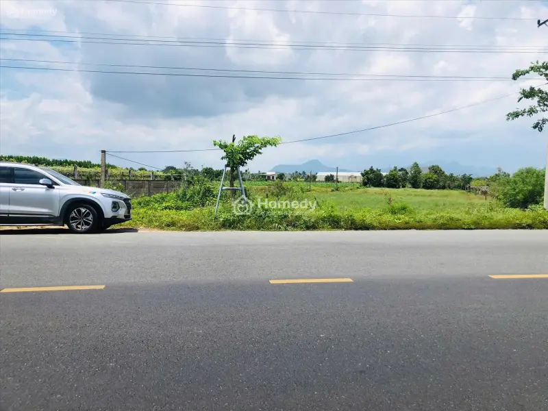 Bán 26M X 83M Đất 2 Mặt Tiền Hùng Vương - Lagi Giá Rẻ View Biển