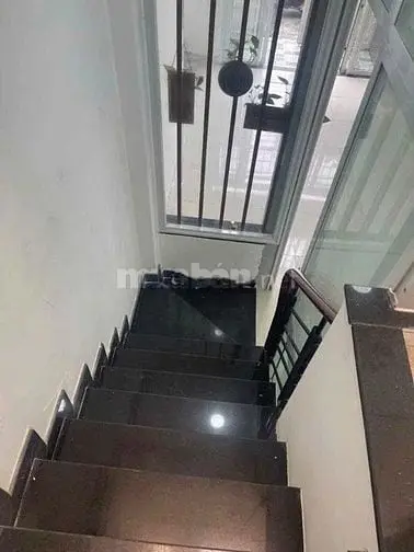 Cho Thuê Hẻm Nc Giá Rẻ,Đường Hòa Hưng, Phường 13, Quận 10, Giá 11Tr