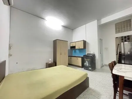 Phòng Ban Công Lớn, Máy Giặt Riêng Ở 3 Tháng 2 Quận 10 Gần Cầu Vượt, Nhà Thi Đấu Phú Thọ, Bệnh Viện