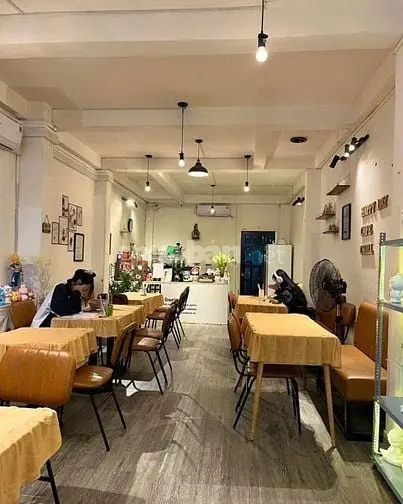 Sang Quán Cafe - Vị Trí Cực Đẹp