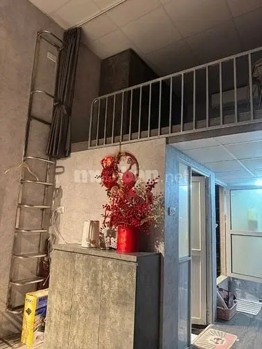 Bán Nhà Ngõ 449 Ngọc Lâm, Long Biên, Diện Tích 18M2, Cấp 4, Có Xép