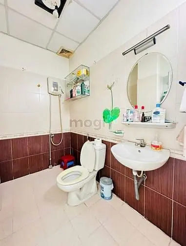 Chung Cư Đặng Văn Ngữ, Pn: 80M2, 2P Ngủ, Tolet Nt, 12Tr/Tháng.