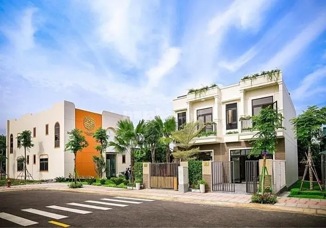 🏡 Nhà Phố Compound – Không Gian Sống Xanh, An Ninh Khép Kín 🌿
