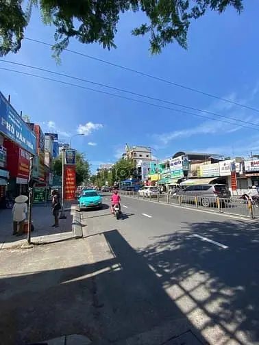Cho Thuê Nhà Mặt Tiền Khu Lê Văn Duyệt - Ngang 6 - Lề Đường 7M