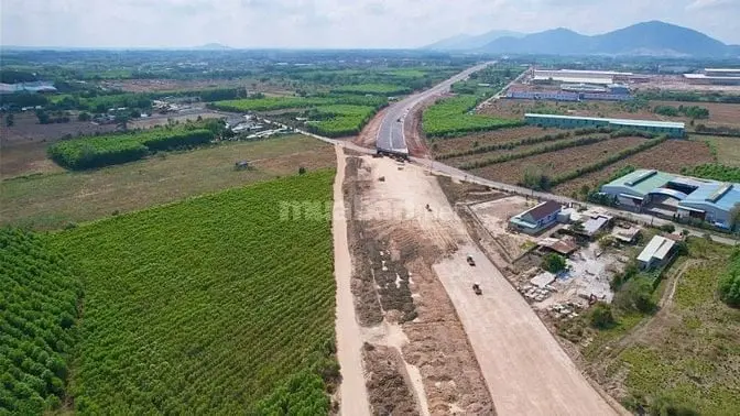 Bán Lô Đất Lớn Góc 2 Mặt Tiền Ngay Cao Tốc Biên Hoà - Vũng Tàu
