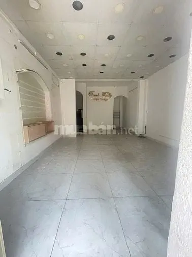 Cho Thuê Nhà Góc 2 Mặt Tiền 111 Trần Khắc Chân, Quận 1