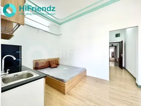 Cho Thuê Căn Hộ 2 Phòng Ngủ – Có Ban Công Rộng – Gần Đường Cách Mạng Tháng 8, Q10
