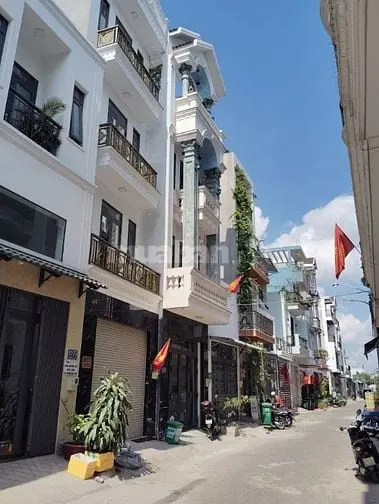 Nhà Đúc 4 Tấm Đường Số 6 Binh Tân