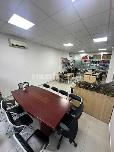 Quận 11 – Cho Thuê Văn Phòng 40M2 Lầu 1