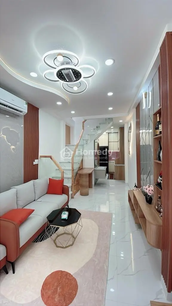 Nhà Phan Xích Long – Khu Ẩm Thực Sầm Uất
