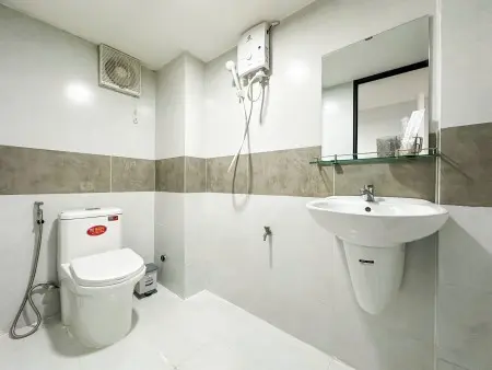 Phòng Đẹp Trần Hưng Đạo, Q5 - Dọn Vào Ngay!