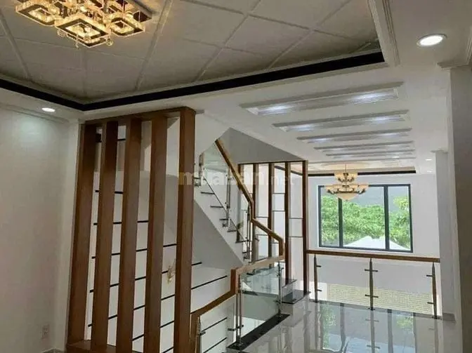 Ban Nhà 4 Lầu Đường 1 Long Trường 5 Tỷ 5