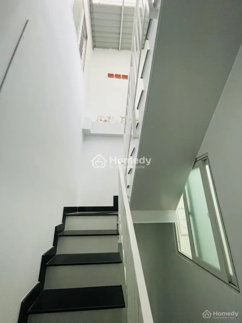 Qúa Hiếm –Chỉ Hơn 8 Tỷ Xe Hơi Ngủ Trong Nhà Ngay Cmt8 Tân Bình