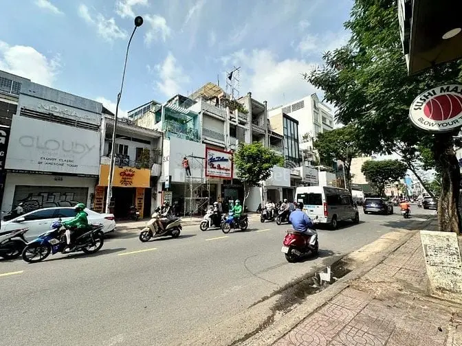 Bán Nhà 2 Tầng, 81 Lê Văn Sỹ, Phú Nhuận. Giá 33,5 Tỷ