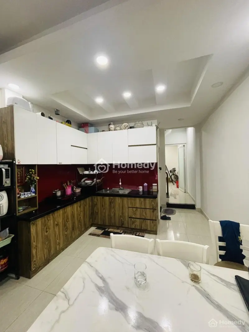 Qúa Hiếm –Chỉ Hơn 8 Tỷ Xe Hơi Ngủ Trong Nhà Ngay Cmt8 Tân Bình