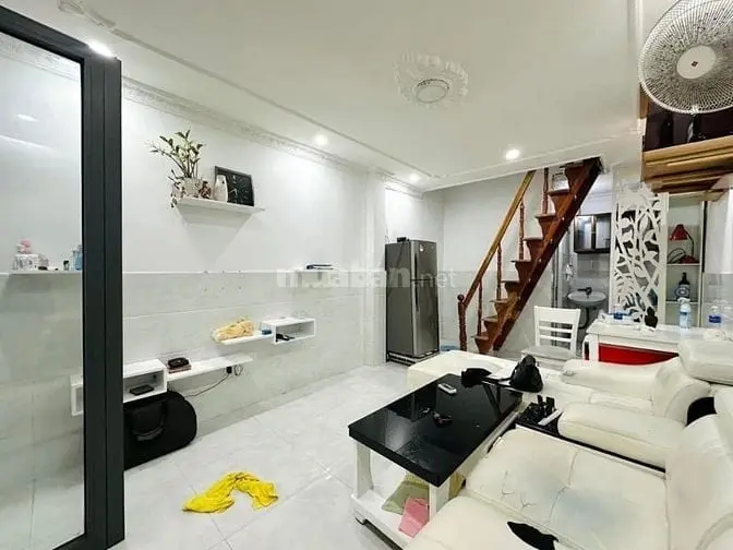 Li Dị Bán Gấp Nhà Trần Hưng Đạo,Q1,Giá 2,25 Tỷ,Dt 56M2,Sổ Hồng Riêng