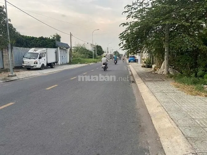 Bán 640M2 Đất Thổ Cư Tại Tt Hóc Môn