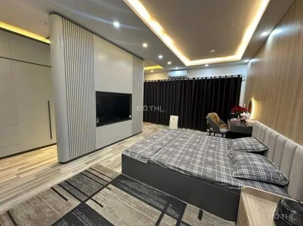 Nhà Đẹp Ở Ngay, 20M Ra Ô Tô, 7 Tầng Thang Máy-Ngõ Rộng