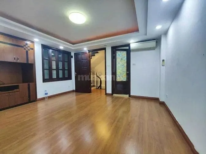 Cho Thuê Tòa Nhà Văn Phòng 580M2 Ngã Tư Sở Thanh Xuân