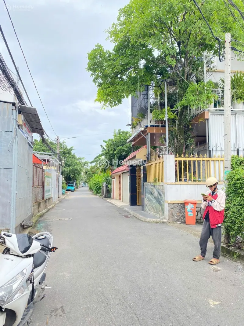 Lô Đất Cực Kỳ Đắc Địa Trường Thọ. Hẻm Nhựa 6M. Gần Xa Lộ Hà Nội. Khu Vực Đông Đúc