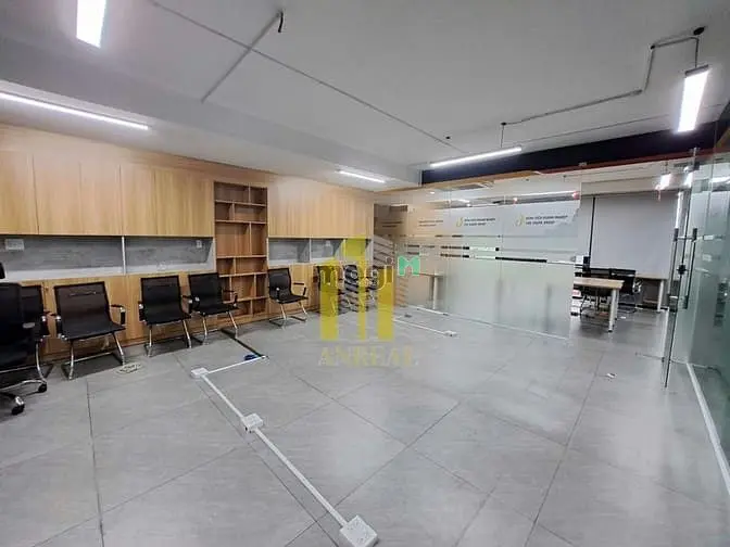 Cho Thuê Mặt Bằng Văn Phòng 340M2 - Sẵn Nội Thất Giá 100 Triệu