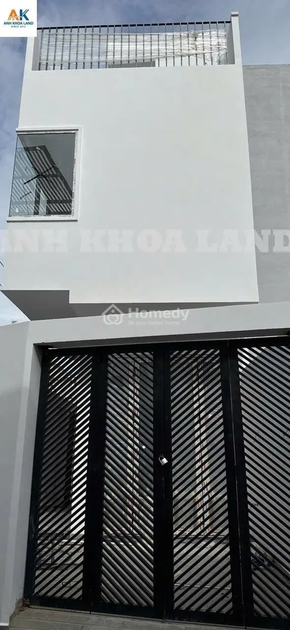 Nhà 3 Tầng Ngay Chợ Thủ Đức Nhưng Không Ngập - Địa Thế Đất Cao Ráo - Hẻm Xe Hơi Đường Tô Ngọc Vân