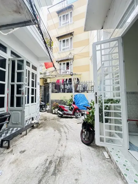 Cho Thuê Nhà Nguyên Căn 2Pn Giáp Quận 1
