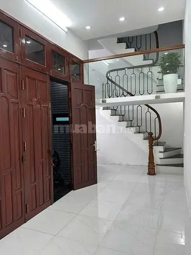 Bán Nhà Ngõ 82 Kim Mã; Diện Tích: 21M; 3 Tầng; Mặt Tiền: 6.4M