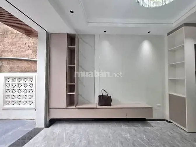 Bán Nhà Đại Mỗ – 6 Tầng – Thang Máy – 7.X Tỷ 📍 Vị Trí Đẹp, Ngõ Rộng,