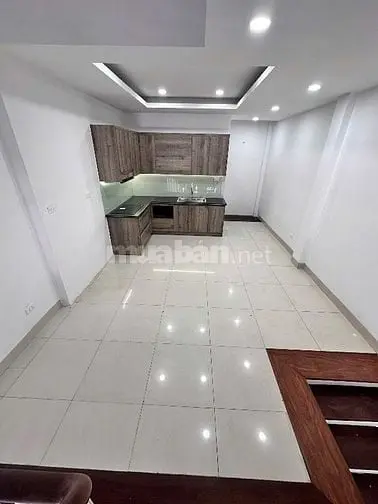 Chính Chủ Cho Thuê Nhà Liền Kề 5 Tầng Mới Tại: Hoàng Quốc Việt-Cầu Gấy