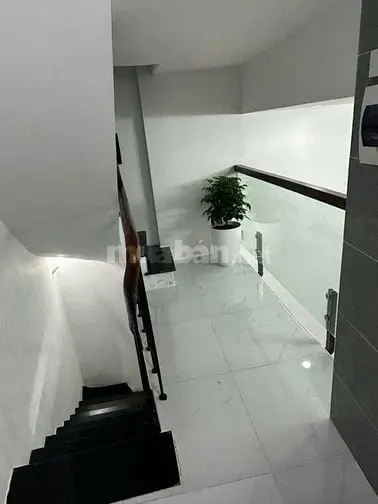Bán Nhà Ngõ 82 Kim Mã; Diện Tích: 21M; 3 Tầng; Mặt Tiền: 6.4M