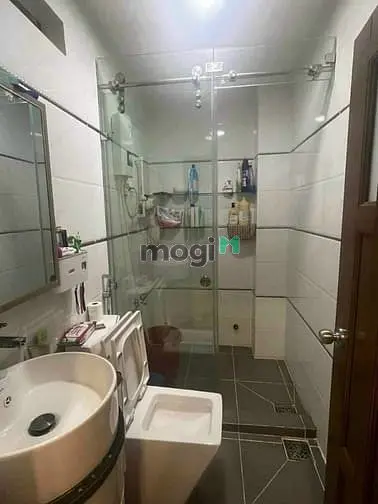 Bán Nhà Mặt Tiền Sư Vạn Hạnh Quận 10, 45M2, 3 Tầng Chỉ Nhỉnh 13 Tỷ